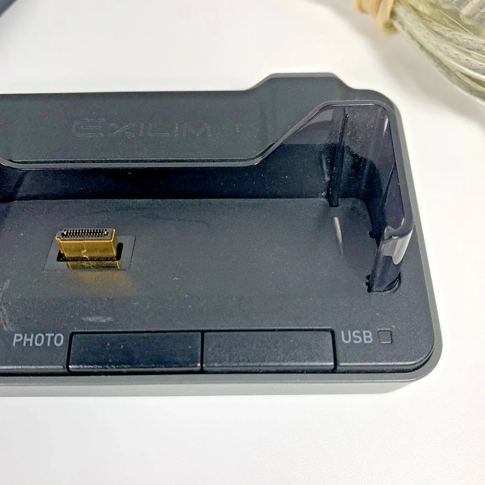 Casio Exilim USB Cradle CA-29 Camera Docking Station‎ w/ AC And USB Cables